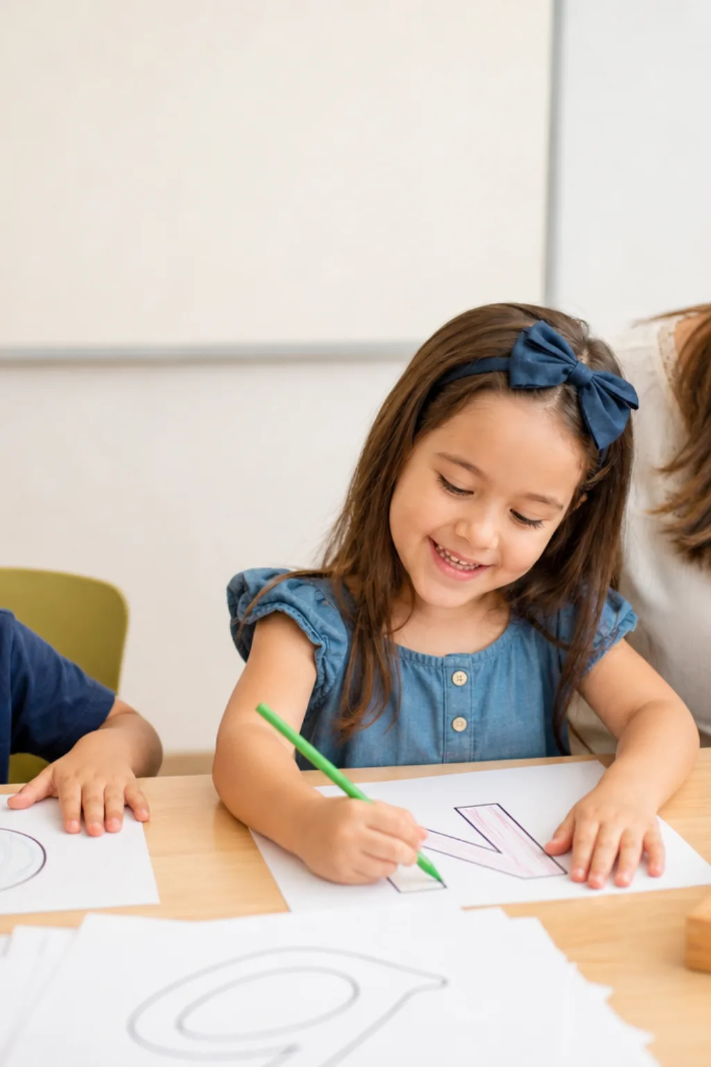 desenhos do alfabeto em espanhol para colorir — exemplo criado na Desenhos pra Colorir