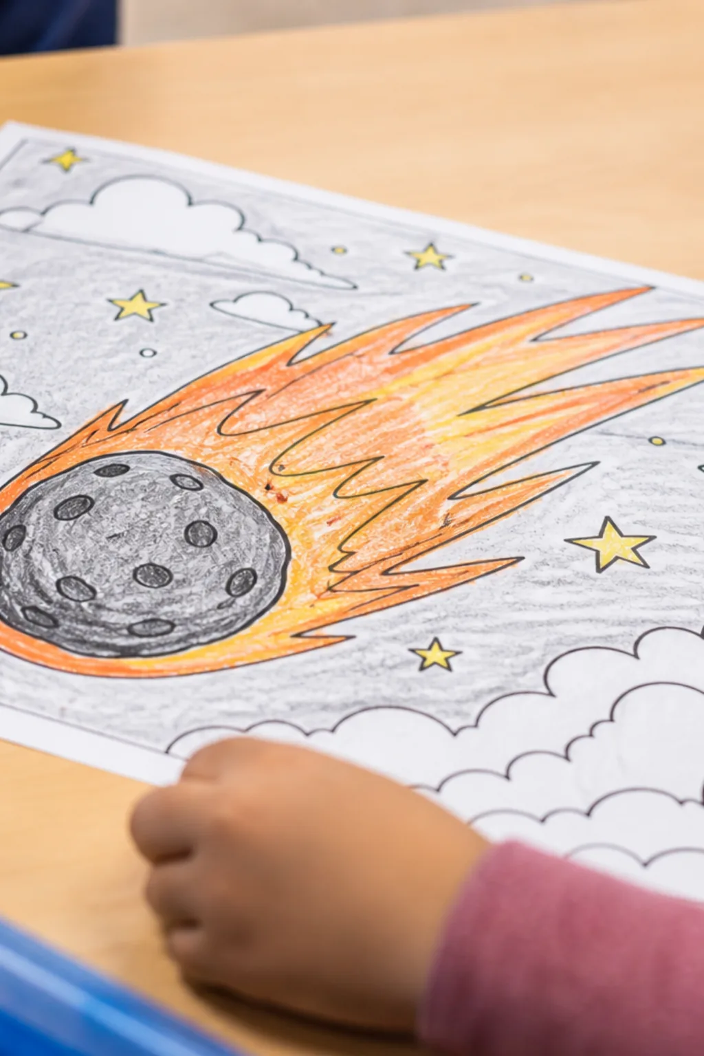 desenhos de meteoro para colorir - 2
