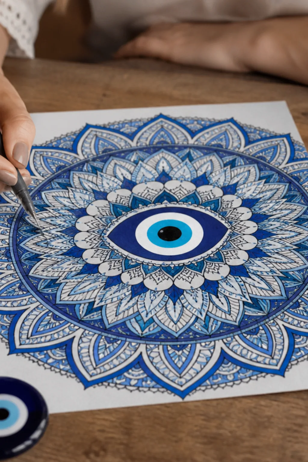 desenhos de mandalas com olho grego para colorir - 2