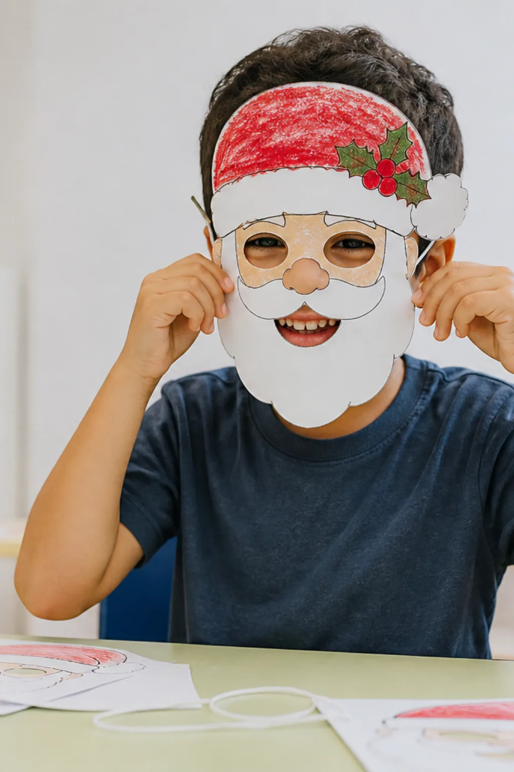 máscaras do Papai Noel para colorir - 1