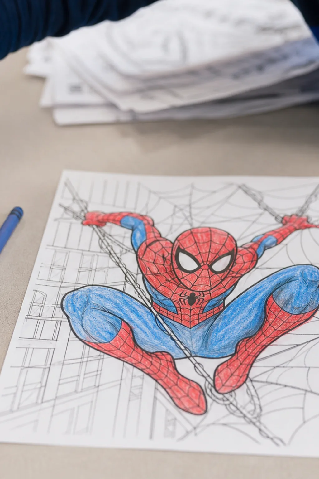desenhos do espetacular homem aranha para colorir - 2